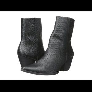 BRAND NEW IN BOX CATY BOOT